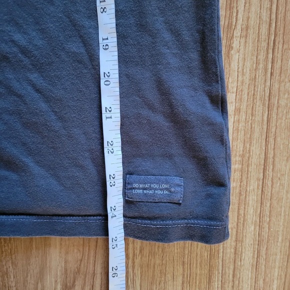 Life Is Good Top Shirt Womens Medium Gray True Love Heart Short Sleeve Basic - Picture 8 of 13